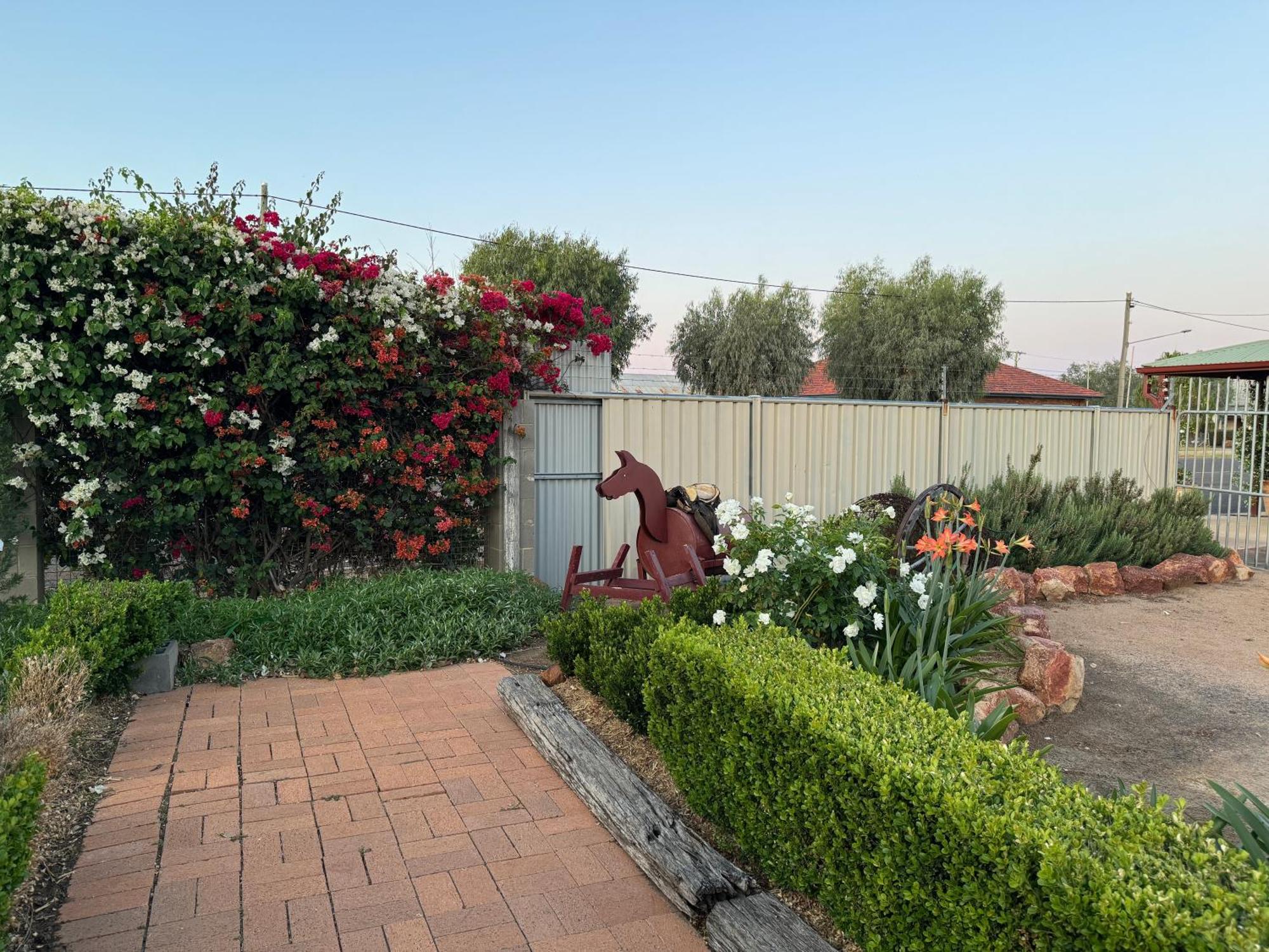 Club Boutique Hotel Cunnamulla Buitenkant foto
