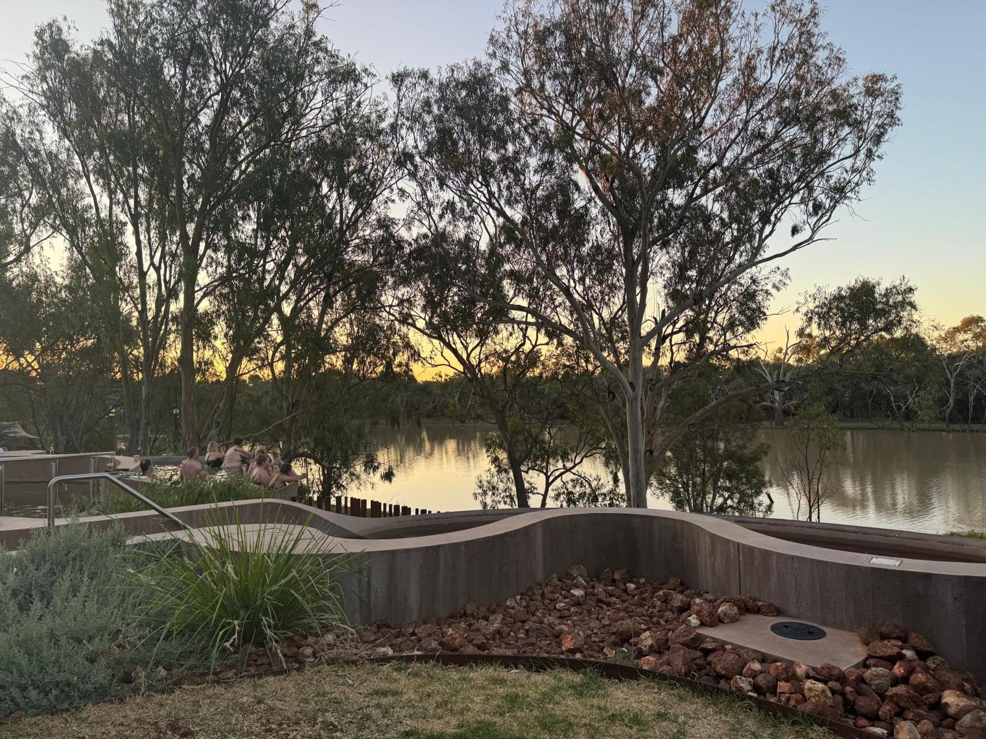 Club Boutique Hotel Cunnamulla Buitenkant foto